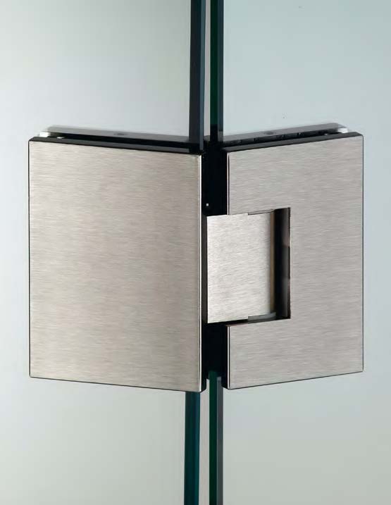 Charnière verre/verre à 135° réglable sans vis apparentes, pour verres 6/8, B50 H80  Effet inox brossé