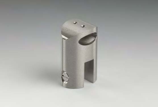 Fixation sur verre en ligne traversante, pour verres 6/8, B30 H45  Effet inox brossé